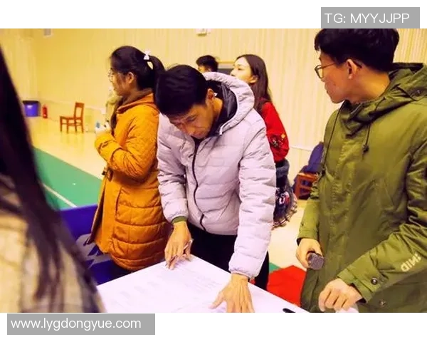 武汉羽毛球队在阵地战中的表现分析与成败经验总结